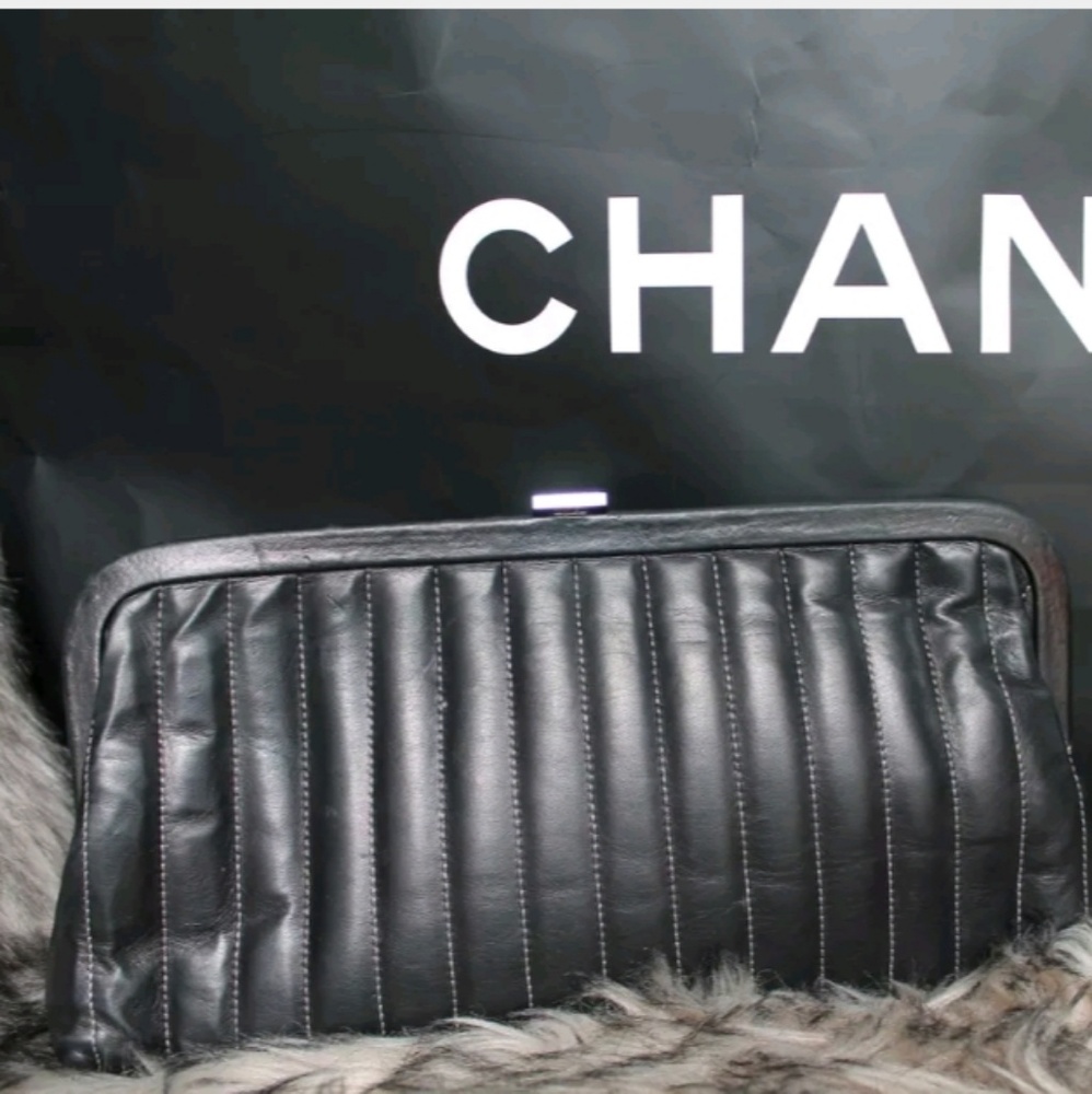 Chanel Black Vertical Stitch Lambskin Leather Made